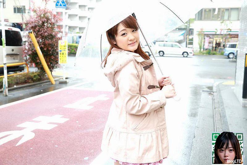 [紺野美結]進入女友閨蜜家作客 (40P) .1600