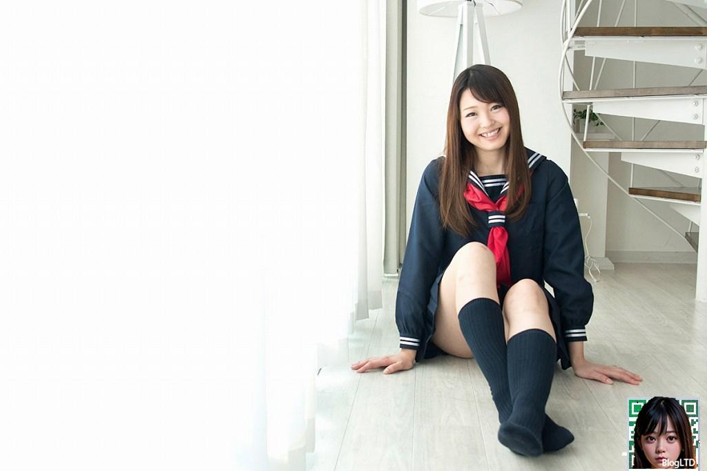 [朝比奈みなみ]甜美學姊私底下非常淫蕩 (75P) .2421