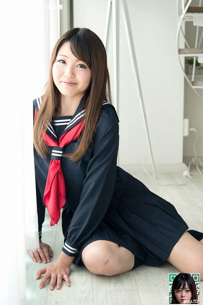 [朝比奈みなみ]甜美學姊私底下非常淫蕩 (75P) .5926