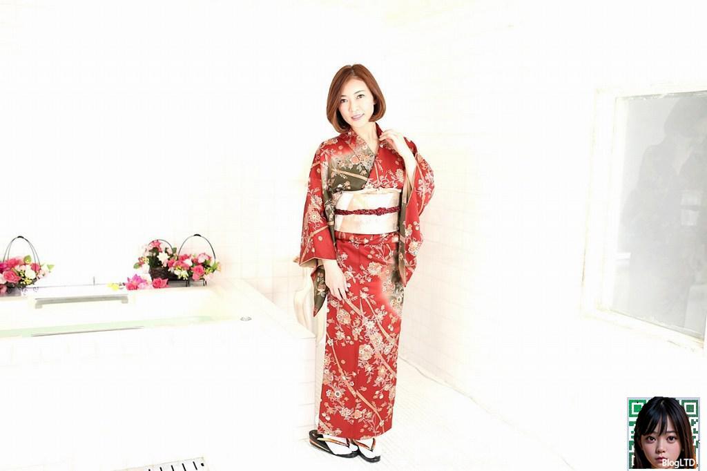 [HITOMI]櫻花姊露出騷穴誘惑我 (26P) .599